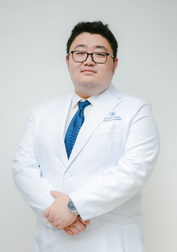 李　鈺